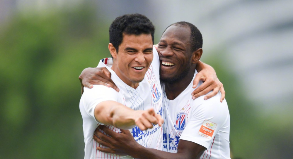 热那亚换帅如换刀,新帅首秀斩获开门红  热那亚换帅如换刀,新帅首秀斩获开门红