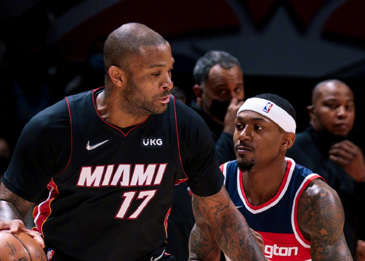 阿德巴约高效表现热火力克黄蜂保持东部前列  阿德巴约高效表现热火力克黄蜂保持东部前列